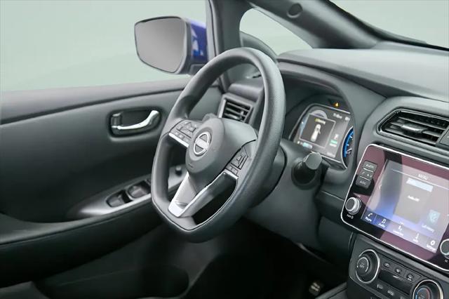2025 Nissan LEAF S