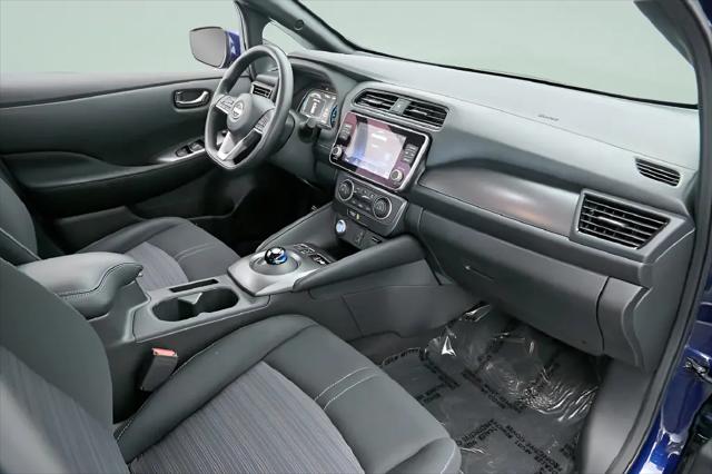2025 Nissan LEAF S