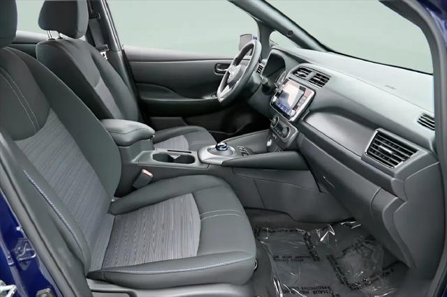 2025 Nissan LEAF S