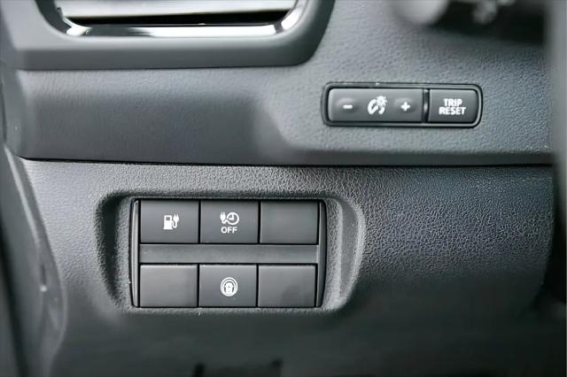 2025 Nissan LEAF S