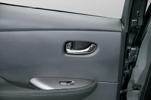 2025 Nissan LEAF S