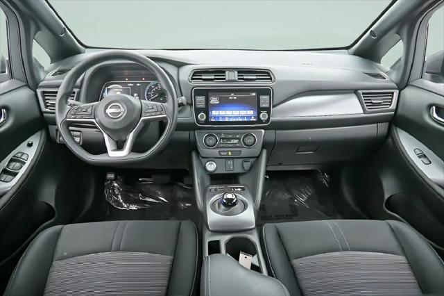 2025 Nissan LEAF S