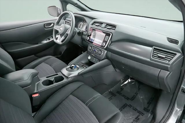 2025 Nissan LEAF S
