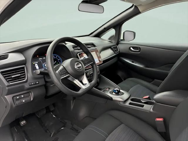 2025 Nissan LEAF S