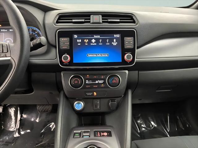 2025 Nissan LEAF S
