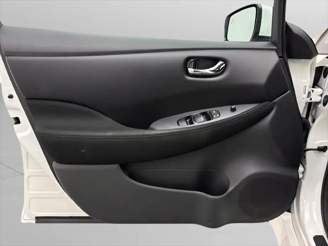 2025 Nissan LEAF S