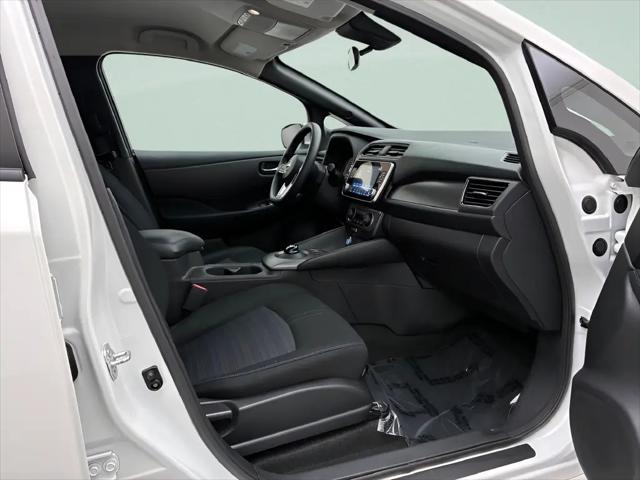 2025 Nissan LEAF S
