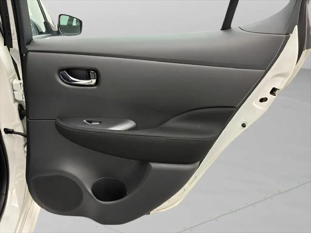 2025 Nissan LEAF S