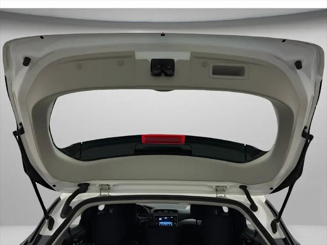 2025 Nissan LEAF S