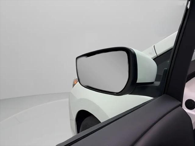 2025 Nissan LEAF S
