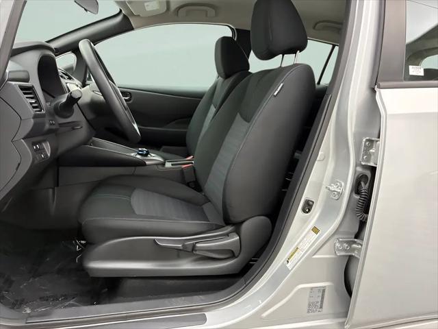 2025 Nissan LEAF S