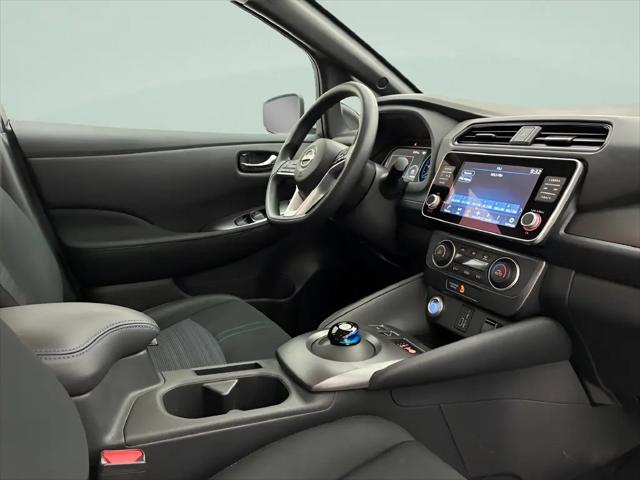 2025 Nissan LEAF S