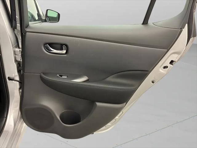 2025 Nissan LEAF S