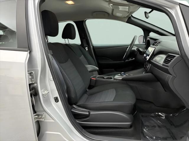 2025 Nissan LEAF S