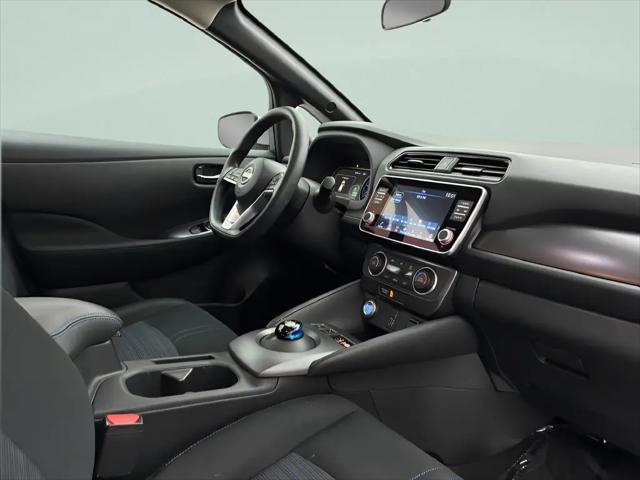 2025 Nissan LEAF S