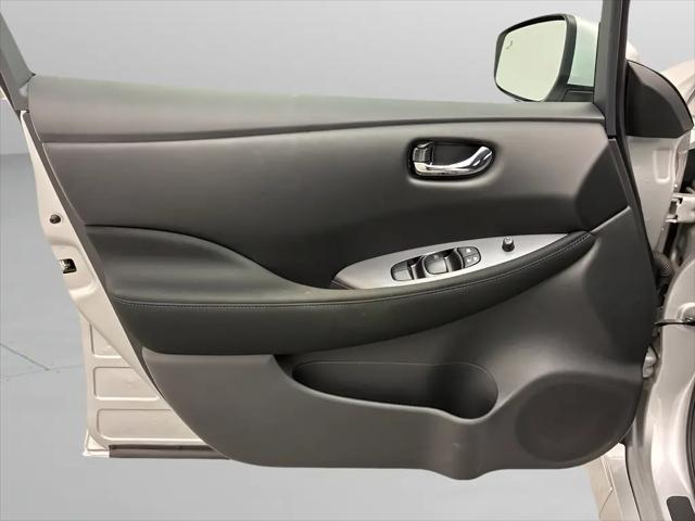 2025 Nissan LEAF S
