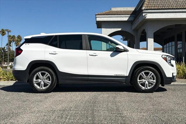 2024 GMC Terrain FWD SLE