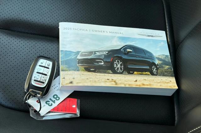 2023 Chrysler Pacifica Touring L