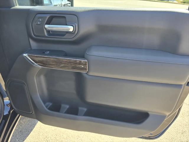 2025 GMC Sierra 2500HD 4WD Regular Cab Long Bed SLE