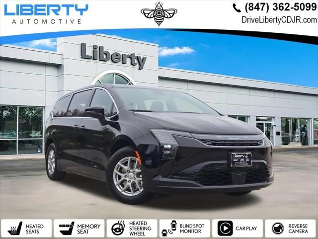2027 Chrysler Pacifica Select for sale in Libertyville, IL