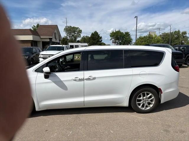 2023 Chrysler Pacifica Touring