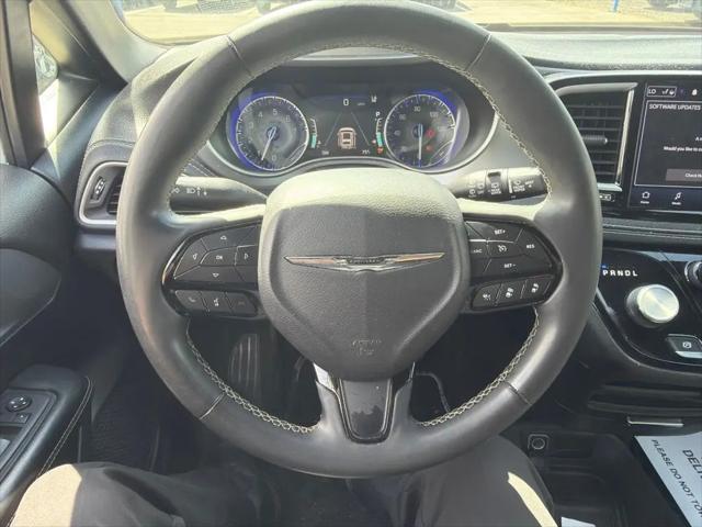 2023 Chrysler Pacifica Touring