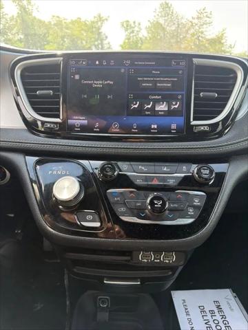 2023 Chrysler Pacifica Touring