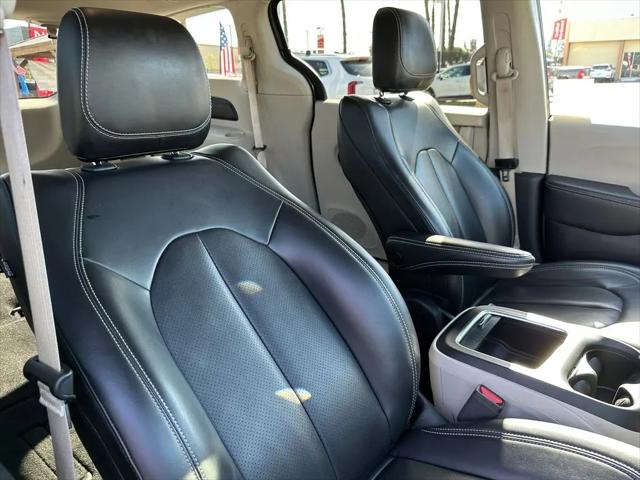 2023 Chrysler Pacifica Touring L