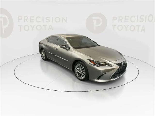 2021 Lexus ES ES 300h Luxury