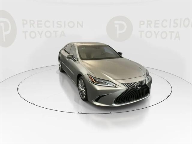 2021 Lexus ES ES 300h Luxury