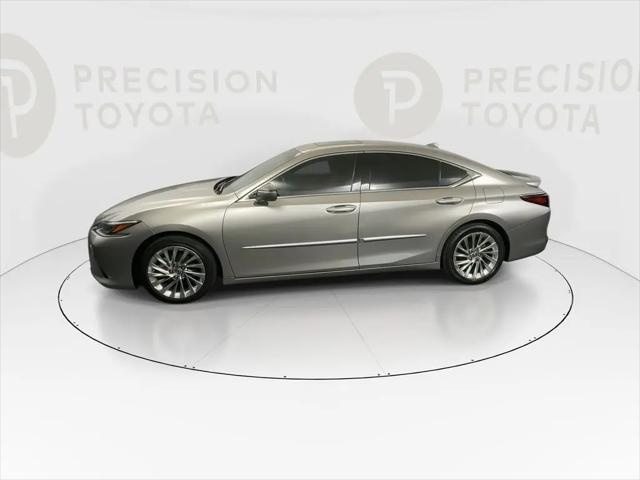 2021 Lexus ES ES 300h Luxury