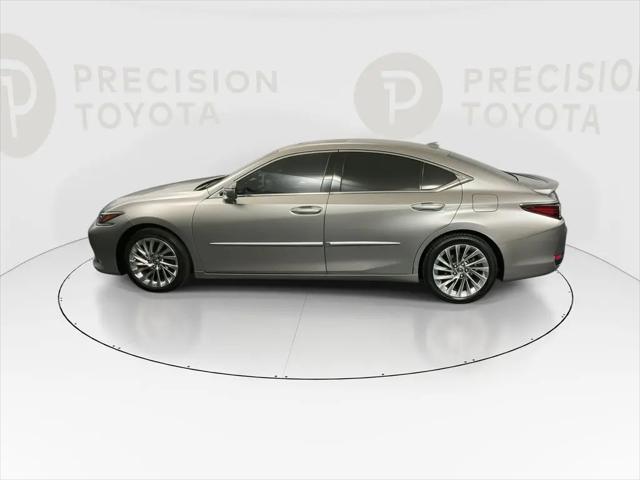 2021 Lexus ES ES 300h Luxury