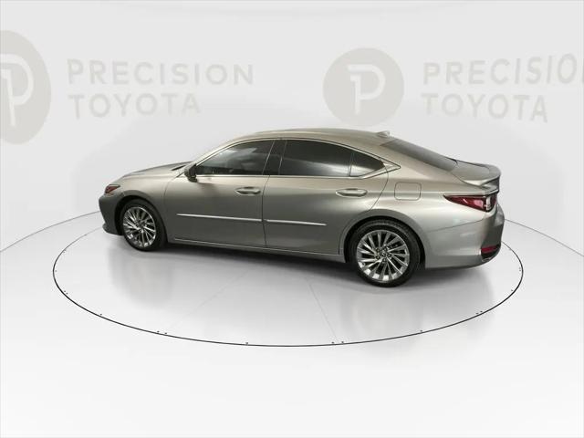 2021 Lexus ES ES 300h Luxury