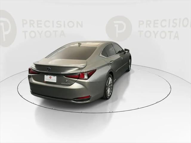 2021 Lexus ES ES 300h Luxury
