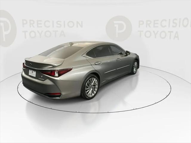 2021 Lexus ES ES 300h Luxury