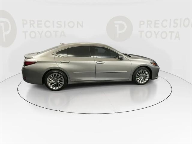 2021 Lexus ES ES 300h Luxury