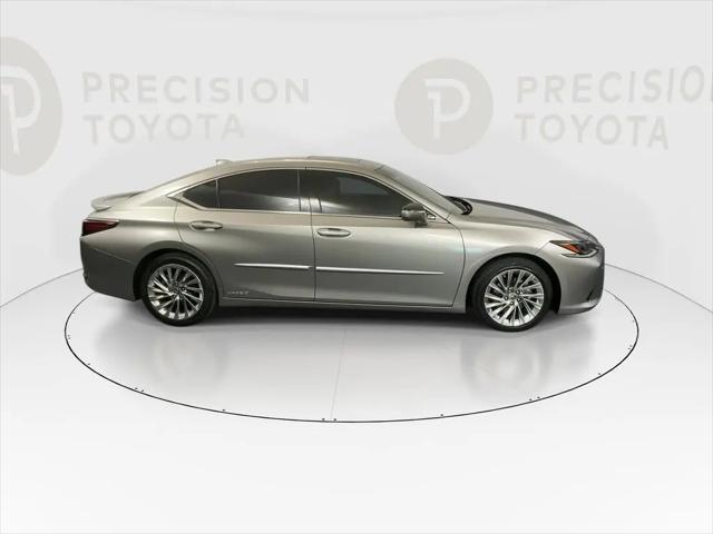 2021 Lexus ES ES 300h Luxury