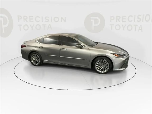 2021 Lexus ES ES 300h Luxury