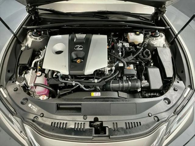 2021 Lexus ES ES 300h Luxury