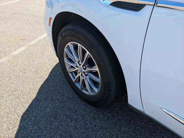 2023 Buick Enclave Essence AWD