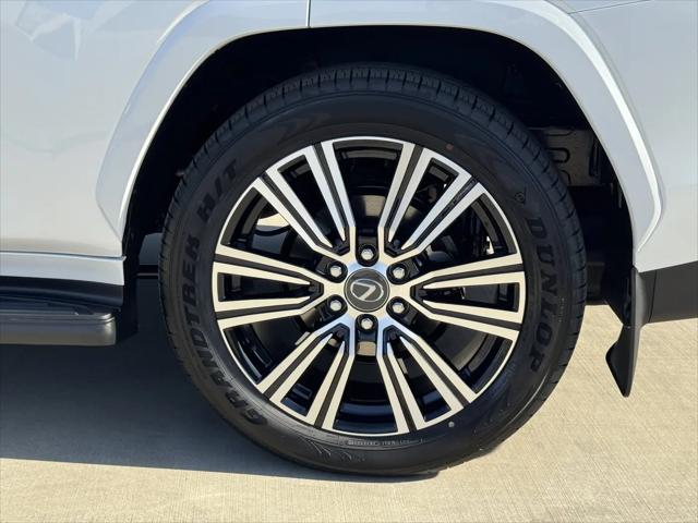 2026 Lexus LX Luxury