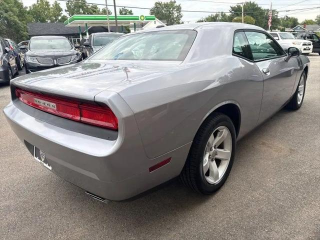 2013 Dodge Challenger SXT