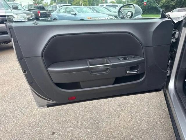 2013 Dodge Challenger SXT