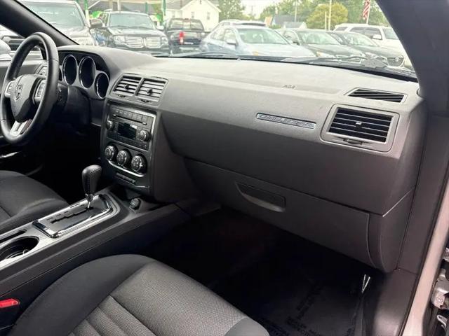 2013 Dodge Challenger SXT