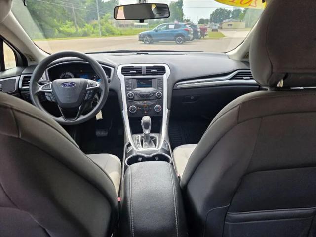2016 Ford Fusion S