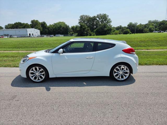 2012 Hyundai Veloster Base w/Red/Black