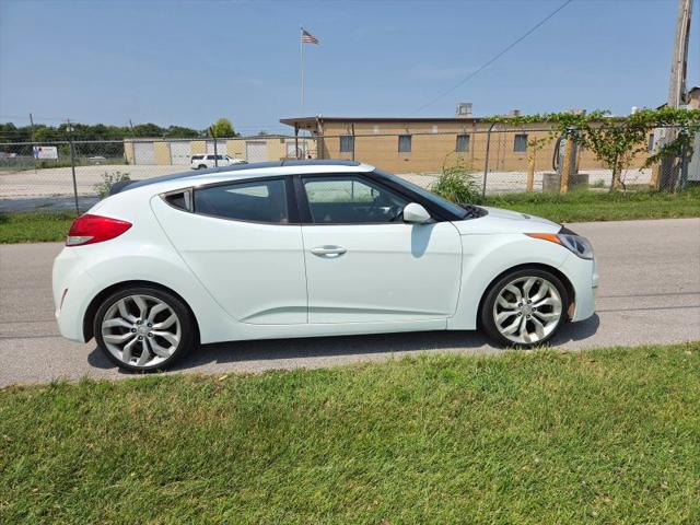 2012 Hyundai Veloster Base w/Red/Black