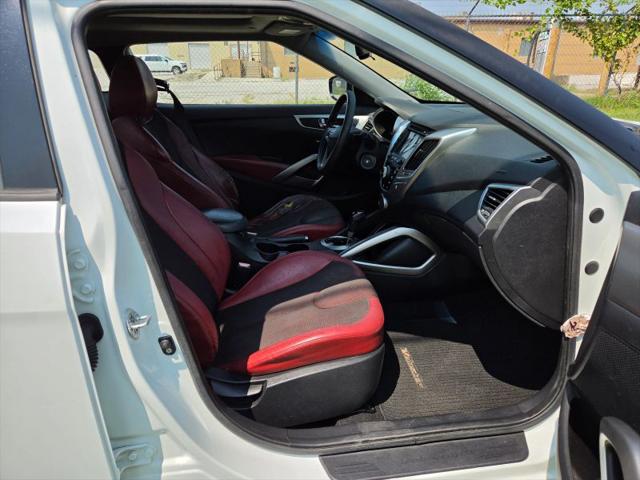 2012 Hyundai Veloster Base w/Red/Black