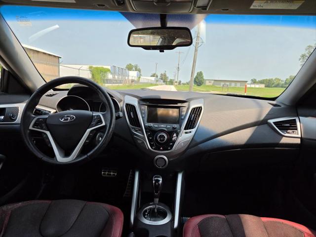 2012 Hyundai Veloster Base w/Red/Black