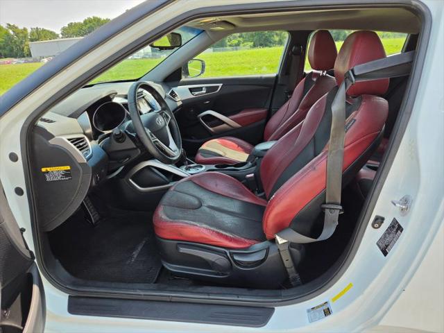 2012 Hyundai Veloster Base w/Red/Black